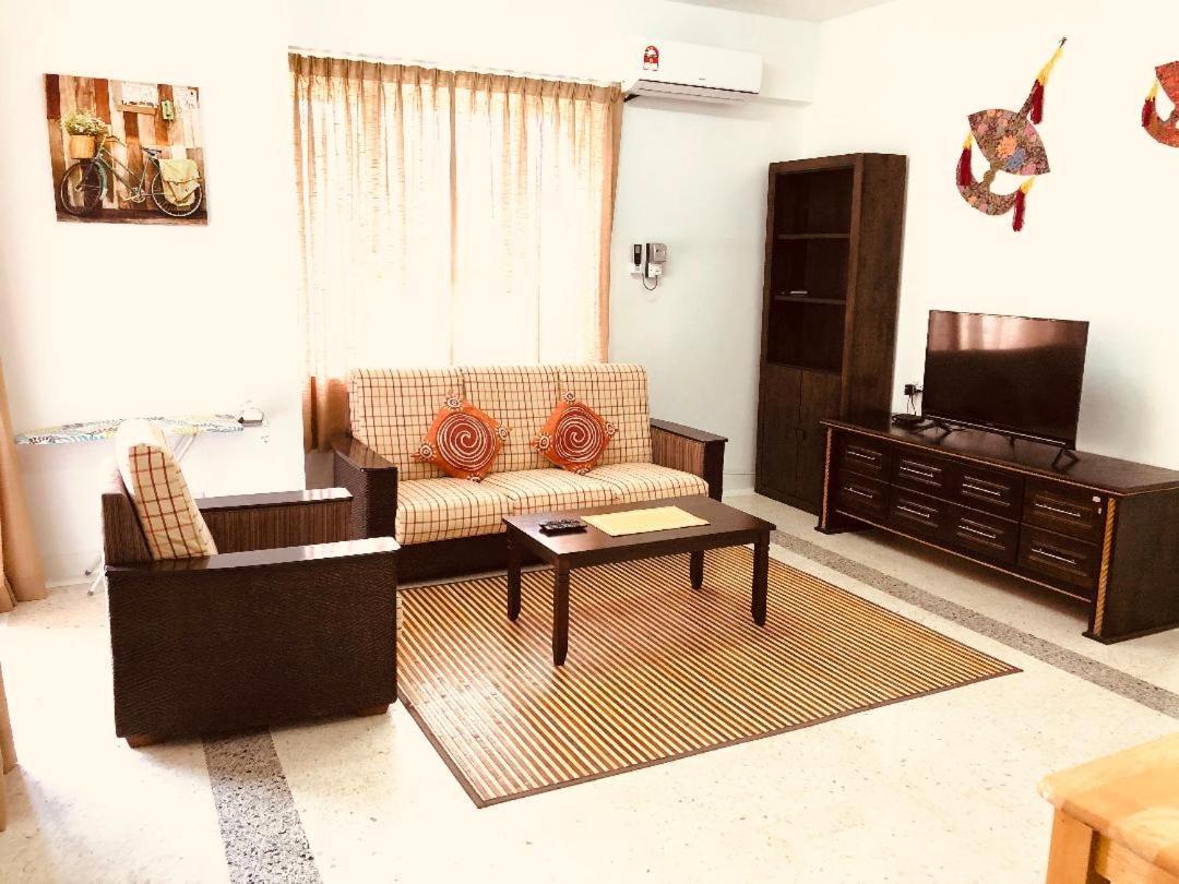 Kerteh Apartment Esterno foto