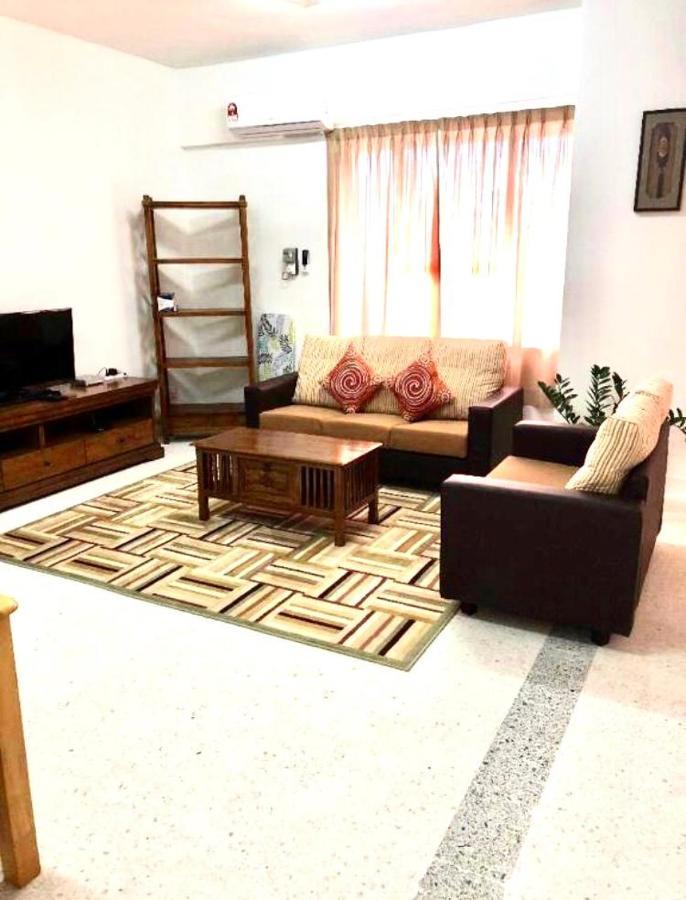 Kerteh Apartment Esterno foto